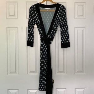 Diane von furstenberg wrap dress